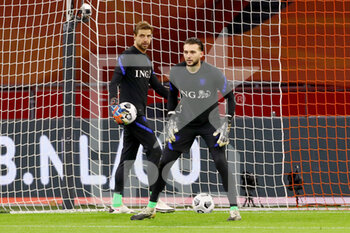 2020-11-11 - Goalkeepers Tim Krul and Joel Drommel of The Netherlands warm up before the International Friendly football match between Netherlands and Spain on november 11, 2020 at Johan Cruijff Arena in Amsterdam, Netherlands - Photo Marcel ter Bals / Orange Pictures / DPPI - FRIENDLY FOOTBALL MATCH BETWEEN NETHERLANDS AND SPAIN - FRIENDLY MATCH - SOCCER