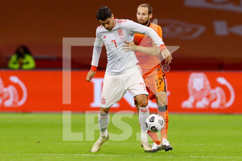 2020-11-11 - Alvaro Morata of Spain, Daley Blind of The Netherlands during the International Friendly football match between Netherlands and Spain on november 11, 2020 at Johan Cruijff Arena in Amsterdam, Netherlands - Photo Marcel ter Bals / Orange Pictures / DPPI - FRIENDLY FOOTBALL MATCH BETWEEN NETHERLANDS AND SPAIN - FRIENDLY MATCH - SOCCER