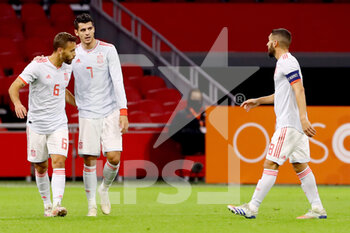 2020-11-11 - Sergio Canales of Spain celebrates after his goal with Alvaro Morata during the International Friendly football match between Netherlands and Spain on november 11, 2020 at Johan Cruijff Arena in Amsterdam, Netherlands - Photo Marcel ter Bals / Orange Pictures / DPPI - FRIENDLY FOOTBALL MATCH BETWEEN NETHERLANDS AND SPAIN - FRIENDLY MATCH - SOCCER