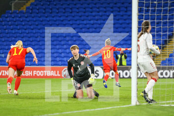 2021-04-13 - Wales Jess Fishlock (10) celebrates after his goal 1-1 during the International Women's Friendly football match between Wales and Denmark on April 13, 2021 at the Cardiff City Stadium in Cardiff, Wales - Photo Dan Minto / ProSportsImages / DPPI - AMICHEVOLE FEMMINILE 2021 - GALLES VS DANIMARCA - FRIENDLY MATCH - SOCCER