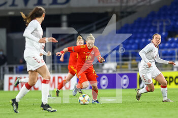 2021-04-13 - Wales Jess Fishlock (10) in action during the International Women's Friendly football match between Wales and Denmark on April 13, 2021 at the Cardiff City Stadium in Cardiff, Wales - Photo Dan Minto / ProSportsImages / DPPI - AMICHEVOLE FEMMINILE 2021 - GALLES VS DANIMARCA - FRIENDLY MATCH - SOCCER
