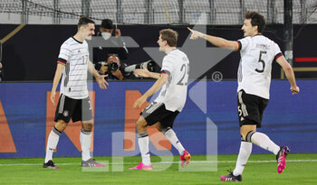 2021-06-02 - Florian Neuhaus of Germany celebrates after his goal with Thomas Mueller, Mats Hummels during the Friendly Football match between Germany and Denmark on June 2, 2021 at Tivoli Stadion in Innsbruck, Austria - Photo Ralf Ibing / firo Sportphoto / DPPI - FRIENDLY MATCH 2021 - GERMANY VS DENMARK - FRIENDLY MATCH - SOCCER