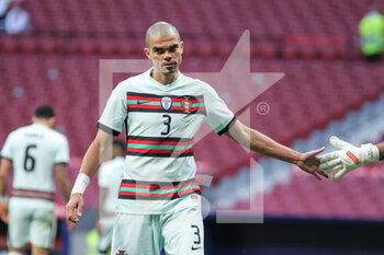 2021-06-04 - Pepe of Portugal during the international friendly football match between Spain and Portugal on june 4, 2021 at Wanda Metropolitano stadium in Madrid, Spain - Photo Irina R Hipolito / Spain DPPI / DPPI - FRIENDLY FOOTBALL MATCH 2021 BETWEEN SPAIN VS PORTUGAL - FRIENDLY MATCH - SOCCER