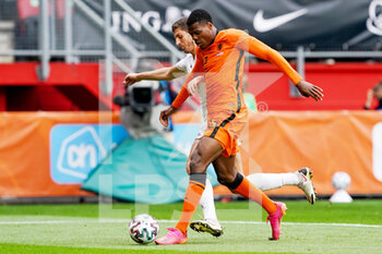 2021-06-06 - Denzel Dumfries of the Netherlands is fouled by Lashia Dvali of Georgia during the International Friendly football match between Netherlands and Georgia on June 6, 2021 at FC Twente Stadion in Enschede, Netherlands - Photo Andre Weening / Orange Pictures / DPPI - 2021 FRIENDLY GAME - NETHERLANDS VS GEORGIA - FRIENDLY MATCH - SOCCER