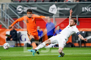 2021-06-06 - Donyell Malen of the Netherlands and Guram Kashia of Georgia during the International Friendly football match between Netherlands and Georgia on June 6, 2021 at FC Twente Stadion in Enschede, Netherlands - Photo Andre Weening / Orange Pictures / DPPI - 2021 FRIENDLY GAME - NETHERLANDS VS GEORGIA - FRIENDLY MATCH - SOCCER