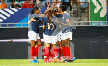 2021-06-10 - Kenza Dali of France celebrates the 1-0 goal with teammates during the Women's Friendly football match between France and Germany on June 10, 2021 at La Meinau stadium in Strasbourg, France - Photo Heiko Becker / firo Sportphoto / DPPI - WOMEN FRIENDLY MATCH - FRANCE VS GERMANY - FRIENDLY MATCH - SOCCER
