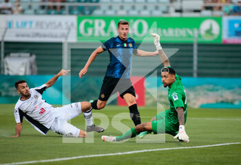 2021-07-17 - PINAMONTI ANDREA (Fc Internazionale)in attempt to score during the Friendly football match between FC Lugano and FC Internazionale on July 17, 2021 at Cornaredo stadium in Lugano, Switzerland - Photo Nderim Kaceli  - FRIENDLY GAME BETWEEN LUGANO FC AND INTER - FC INTERNAZIONALE - FRIENDLY MATCH - SOCCER