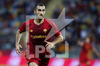 2021-07-25 - Henrikh Mkhitaryan of Roma in action during the Friendly Pre-Season football match between AS Roma and Debrecen on July 25, 2021 at Stadio Benito Stirpe in Frosinone, Italy - Photo Federico Proietti / DPPI - FRIENDLY PRE-SEASON - AS ROMA AND DEBRECEN - FRIENDLY MATCH - SOCCER