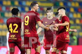 2021-07-25 - Stephan El Shaarawy (R) and Edin Dzeko (L) congratulate each other after 5-2 goal during the Friendly Pre-Season football match between AS Roma and Debrecen on July 25, 2021 at Stadio Benito Stirpe in Frosinone, Italy - Photo Federico Proietti / DPPI - FRIENDLY PRE-SEASON - AS ROMA AND DEBRECEN - FRIENDLY MATCH - SOCCER