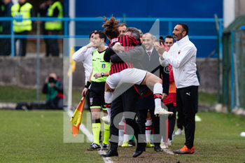2019-12-11 - Miriam Longo (Milan) festeggia il gol con Maurizio Ganz (Milan) - OTTAVI DI FINALE - INTER VS MILAN - WOMEN ITALIAN CUP - SOCCER