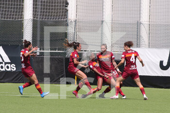 2021-04-25 - Lindey Thomas (Roma) esulta dopo il gol dell'1-1 - SEMIFINALE FEMMINILE - JUVENTUS FC VS AS ROMA - WOMEN ITALIAN CUP - SOCCER