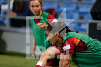 2021-05-30 - Maria Banusic (AS Roma) warming up on the sideline - FINALE - MILAN VS ROMA - WOMEN ITALIAN CUP - SOCCER