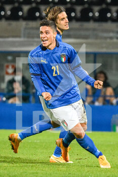 2020-11-18 - Giacomo Raspadori (Italia) esulta per il 3 a 1 - QUALIFICAZIONI EUROPEI - ITALIA U21 VS SVEZIA - UEFA EUROPEAN - SOCCER