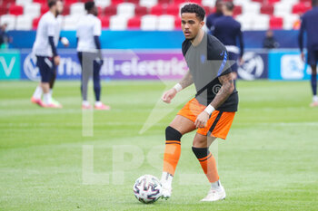 2021-05-31 - Justin Kluivert of Netherlands U21 warms up during the 2021 UEFA European Under-21 Championship, Quarter-Finals football match between Netherlands U21 and France U21 on May 31, 2021 at Boszik Arena in Budapest, Hungary - Photo Istvan Derencsenyi / Orange Pictures / DPPI - 2021 UEFA EUROPEAN UNDER-21 CHAMPIONSHIP, QUARTER-FINALS - NETHERLANDS U21 VS FRANCE U21 - UEFA EUROPEAN - SOCCER