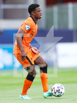 2021-05-31 - Tyrell Malacia of Netherlands U21 during the 2021 UEFA European Under-21 Championship, Quarter-Finals football match between Netherlands U21 and France U21 on May 31, 2021 at Boszik Arena in Budapest, Hungary - Photo Istvan Derencsenyi / Orange Pictures / DPPI - 2021 UEFA EUROPEAN UNDER-21 CHAMPIONSHIP, QUARTER-FINALS - NETHERLANDS U21 VS FRANCE U21 - UEFA EUROPEAN - SOCCER