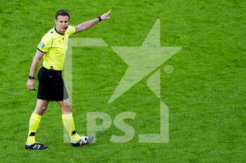 2021-06-14 - Referee Felix Brych during the UEFA Euro 2020, Group C football match between Netherlands and Ukraine on June 13, 2021 at the Johan Cruijff ArenA in Amsterdam, Netherlands - Photo Andre Weening / Orange Pictures / DPPI - UEFA EURO 2020, GROUP C FOOTBALL - NETHERLANDS VS UKRAINE - UEFA EUROPEAN - SOCCER