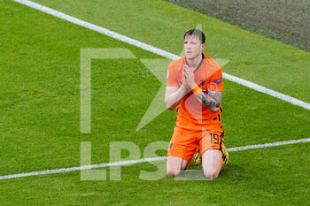 2021-06-14 - Wout Weghorst of the Netherlands looks dejected during the UEFA Euro 2020, Group C football match between Netherlands and Ukraine on June 13, 2021 at the Johan Cruijff ArenA in Amsterdam, Netherlands - Photo Andre Weening / Orange Pictures / DPPI - UEFA EURO 2020, GROUP C FOOTBALL - NETHERLANDS VS UKRAINE - UEFA EUROPEAN - SOCCER