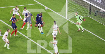 2021-06-15 - Paul Pogba of France heads at goal during the UEFA Euro 2020, Group F football match between France and Germany on June 15, 2021 at Allianz Arena in Munich, Germany - Photo Jurgen Fromme / firo sportphoto / DPPI - UEFA EURO 2020, GROUP F - FRANCE VS GERMANY - UEFA EUROPEAN - SOCCER