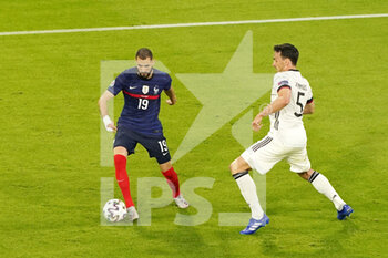 2021-06-15 - Karim Benzema of France, Mats Hummels of Germany during the UEFA Euro 2020, Group F football match between France and Germany on June 15, 2021 at Allianz Arena in Munich, Germany - Photo Andre Weening / Orange Pictures / DPPI - UEFA EURO 2020, GROUP F - FRANCE VS GERMANY - UEFA EUROPEAN - SOCCER
