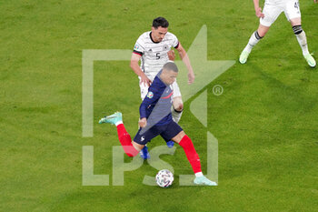 2021-06-15 - Mats Hummels of Germany, Kylian Mbappe of France during the UEFA Euro 2020, Group F football match between France and Germany on June 15, 2021 at Allianz Arena in Munich, Germany - Photo Andre Weening / Orange Pictures / DPPI - UEFA EURO 2020, GROUP F - FRANCE VS GERMANY - UEFA EUROPEAN - SOCCER