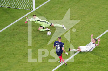 2021-06-15 - Karim Benzema of France scores a goal but it is disallowed for offside during the UEFA Euro 2020, Group F football match between France and Germany on June 15, 2021 at Allianz Arena in Munich, Germany - Photo Andre Weening / Orange Pictures / DPPI - UEFA EURO 2020, GROUP F - FRANCE VS GERMANY - UEFA EUROPEAN - SOCCER
