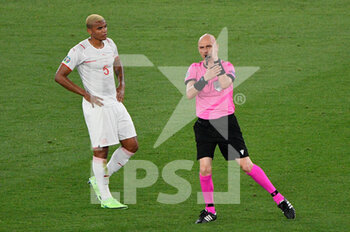 2021-06-16 - Sergei Karasev (RUS) referee cancels the goal of Giorgio Chiellini of Italy seen in action during the UEFA Euro 2020 Group A - Italy vs Switzerland at the Olimpic Stadium in Rome. - UEFA EURO 2020 GROUP A - ITALY VS SWITZERLAND - UEFA EUROPEAN - SOCCER