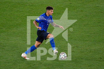 2021-06-16 - Giovanni Di Lorenzo of Italy seen in action during the UEFA Euro 2020 Group A - Italy vs Switzerland at the Olimpic Stadium in Rome. - UEFA EURO 2020 GROUP A - ITALY VS SWITZERLAND - UEFA EUROPEAN - SOCCER