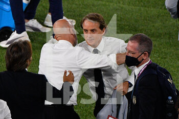 2021-06-16 - Roberto Mancini coach of Italy and Gianluca Vialli during the UEFA Euro 2020 Group A - Italy vs Switzerland at the Olimpic Stadium in Rome. - UEFA EURO 2020 GROUP A - ITALY VS SWITZERLAND - UEFA EUROPEAN - SOCCER