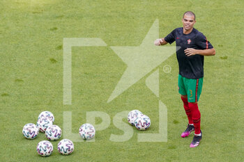 2021-06-19 - Pepe of Portugal warms up during the UEFA Euro 2020, Group F football match between Portugal and Germany on June 19, 2021 at Allianz Arena in Munich, Germany - Photo Andre Weening / Orange Pictures / DPPI - UEFA EURO 2020, GROUP F - PORTUGAL VS GERMANY - UEFA EUROPEAN - SOCCER