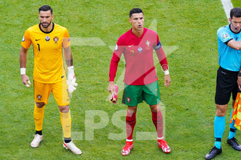 2021-06-19 - Rui Patricio of Portugal and Cristiano Ronaldo of Portugal during the UEFA Euro 2020, Group F football match between Portugal and Germany on June 19, 2021 at Allianz Arena in Munich, Germany - Photo Andre Weening / Orange Pictures / DPPI - UEFA EURO 2020, GROUP F - PORTUGAL VS GERMANY - UEFA EUROPEAN - SOCCER