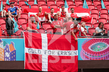 2021-06-26 - Fans of Denmark with banner for Christian Eriksen during the UEFA Euro 2020, round of 16 football match between Wales and Denmark on June 26, 2021 at the Johan Cruijff ArenA in Amsterdam, Netherlands - Photo Marcel ter Bals / Orange Pictures / DPPI - UEFA EURO 2020, ROUND OF 16 - WALES AND DENMARK - UEFA EUROPEAN - SOCCER
