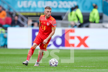 2021-06-26 - Joe Morrell of Wales during the UEFA Euro 2020, round of 16 football match between Wales and Denmark on June 26, 2021 at the Johan Cruijff ArenA in Amsterdam, Netherlands - Photo Marcel ter Bals / Orange Pictures / DPPI - UEFA EURO 2020, ROUND OF 16 - WALES AND DENMARK - UEFA EUROPEAN - SOCCER