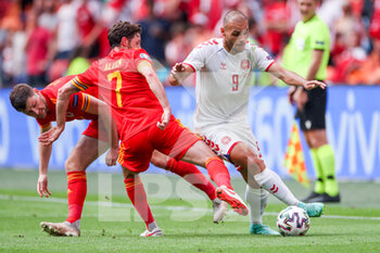 2021-06-26 - Ben Davies of Wales, Joe Allen of Wales, Martin Braithwaite of Denmark during the UEFA Euro 2020, round of 16 football match between Wales and Denmark on June 26, 2021 at the Johan Cruijff ArenA in Amsterdam, Netherlands - Photo Marcel ter Bals / Orange Pictures / DPPI - UEFA EURO 2020, ROUND OF 16 - WALES AND DENMARK - UEFA EUROPEAN - SOCCER