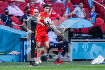 2021-06-26 - Neco Williams of Wales during the UEFA Euro 2020, round of 16 football match between Wales and Denmark on June 26, 2021 at the Johan Cruijff ArenA in Amsterdam, Netherlands - Photo Marcel ter Bals / Orange Pictures / DPPI - UEFA EURO 2020, ROUND OF 16 - WALES AND DENMARK - UEFA EUROPEAN - SOCCER
