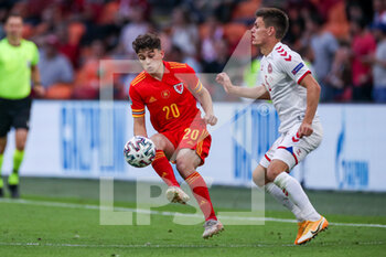 2021-06-26 - Daniel James of Wales, Joakim Maehle of Denmark during the UEFA Euro 2020, round of 16 football match between Wales and Denmark on June 26, 2021 at the Johan Cruijff ArenA in Amsterdam, Netherlands - Photo Marcel ter Bals / Orange Pictures / DPPI - UEFA EURO 2020, ROUND OF 16 - WALES AND DENMARK - UEFA EUROPEAN - SOCCER