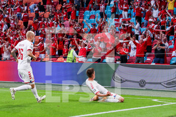 2021-06-26 - Joakim Maehle of Denmark is celebrating his goal during the UEFA Euro 2020, round of 16 football match between Wales and Denmark on June 26, 2021 at the Johan Cruijff ArenA in Amsterdam, Netherlands - Photo Marcel ter Bals / Orange Pictures / DPPI - UEFA EURO 2020, ROUND OF 16 - WALES AND DENMARK - UEFA EUROPEAN - SOCCER