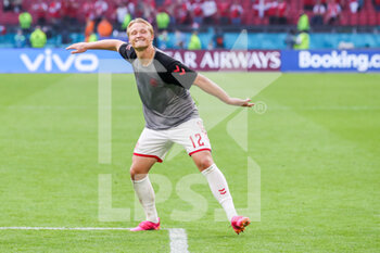 2021-06-26 - Kasper Dolberg of Denmark celebrates after the UEFA Euro 2020, round of 16 football match between Wales and Denmark on June 26, 2021 at the Johan Cruijff ArenA in Amsterdam, Netherlands - Photo Marcel ter Bals / Orange Pictures / DPPI - UEFA EURO 2020, ROUND OF 16 - WALES AND DENMARK - UEFA EUROPEAN - SOCCER