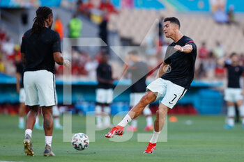 2021-06-27 - Cristiano Ronaldo of Portugal warms up during the UEFA EURO 2020, Round of 16 football match between Belgium and Portugal on June 27, 2021 at La Cartuja stadium in Seville, Spain - Photo Joaquin Corchero / Spain DPPI / DPPI - UEFA EURO 2020, ROUND OF 16 - BELGIUM VS PORTUGAL - UEFA EUROPEAN - SOCCER