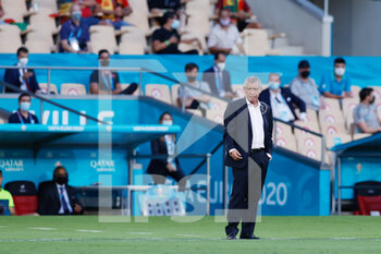2021-06-27 - Fernando Santos, head coach of Portugal during the UEFA EURO 2020, Round of 16 football match between Belgium and Portugal on June 27, 2021 at La Cartuja stadium in Seville, Spain - Photo Joaquin Corchero / Spain DPPI / DPPI - UEFA EURO 2020, ROUND OF 16 - BELGIUM VS PORTUGAL - UEFA EUROPEAN - SOCCER