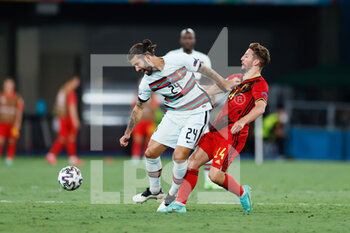 2021-06-27 - Sergio Oliveira of Portugal and Dries Mertens of Belgium during the UEFA EURO 2020, Round of 16 football match between Belgium and Portugal on June 27, 2021 at La Cartuja stadium in Seville, Spain - Photo Joaquin Corchero / Spain DPPI / DPPI - UEFA EURO 2020, ROUND OF 16 - BELGIUM VS PORTUGAL - UEFA EUROPEAN - SOCCER