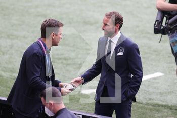 2021-06-29 - Oliver Bierhoff and Coach Gareth Southgate of England before the UEFA Euro 2020, round of 16 football match between England and Germany on June 29, 2021 at Wembley stadium in London, England - Photo Jurgen Fromme / firo Sportphoto / DPPI - UEFA EURO 2020, ROUND OF 16 - ENGLAND VS GERMANY - UEFA EUROPEAN - SOCCER