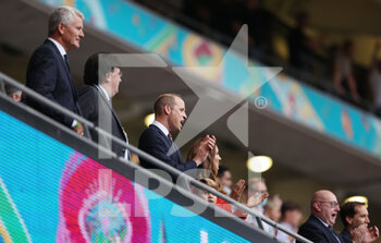 2021-06-29 - Prince William with Kate Middleton and Prince George during the UEFA Euro 2020, round of 16 football match between England and Germany on June 29, 2021 at Wembley stadium in London, England - Photo Jurgen Fromme / firo Sportphoto / DPPI - UEFA EURO 2020, ROUND OF 16 - ENGLAND VS GERMANY - UEFA EUROPEAN - SOCCER