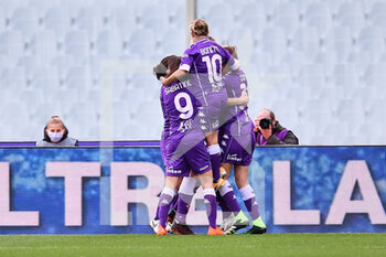2020-12-10 - Fiorentina Femminile players celebrate after the goal - FIORENTINA FEMMINILE VS SLAVIA PRAGA - UEFA CHAMPIONS LEAGUE WOMEN - SOCCER