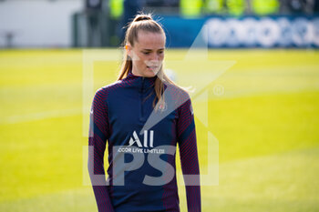 2021-03-09 - Jade Le Guilly of Paris Saint Germain warms up ahead of the UEFA Women's Champions League, round of 16, 1st leg football match between Paris Saint-Germain and AC Sparta Praha on March 8, 2021 at Georges Lefevre stadium in Saint-Germain-en-Laye, France - Photo Melanie Laurent / A2M Sport Consulting / DPPI - PARIS SAINT-GERMAIN AND AC SPARTA PRAHA - UEFA CHAMPIONS LEAGUE WOMEN - SOCCER