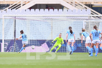 2021-03-11 - Caroline Weir (Manchester City) scores the penalty - FIORENTINA FEMMINILE VS MANCHERSTER CITY - UEFA CHAMPIONS LEAGUE WOMEN - SOCCER