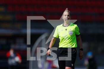 2021-03-24 - The referee Tess Olofsson (SWE) - BARCELONA WOMEN VS MANCHESTER CITY - UEFA CHAMPIONS LEAGUE WOMEN - SOCCER