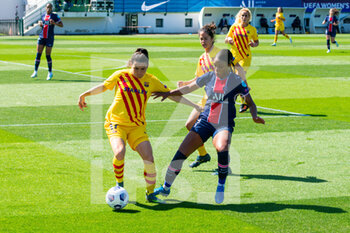 2021-04-25 - Andrea Pereira of FC Barcelona and Grace Geyoro of Paris Saint Germain fight for the ball during the UEFA Women's Champions League, semi-final, 1st leg football match between Paris Saint-Germain and FC Barcelona on April 25, 2021 at Georges Lefevre stadium in Saint-Germain-en-Laye, France - Photo Antoine Massinon / A2M Sport Consulting / DPPI - PARIS SAINT-GERMAIN VS FC BARCELONA - UEFA CHAMPIONS LEAGUE WOMEN - SOCCER