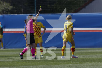 2021-04-25 - Mapi Leon of FC Barcelona gets a yellow card during the UEFA Women's Champions League, semi-final, 1st leg football match between Paris Saint-Germain and FC Barcelona on April 25, 2021 at Georges Lefevre stadium in Saint-Germain-en-Laye, France - Photo Loic Baratoux / DPPI - PARIS SAINT-GERMAIN VS FC BARCELONA - UEFA CHAMPIONS LEAGUE WOMEN - SOCCER