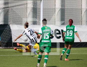 2021-08-18 - Arianna Caruso (Juventus Women) scoring the first goal during the UEFA Women's Champions League, Round 1 - CP - Group 8 between Juventus and Kamenica Sasa on August 18, 2021 at Juventus Training Center in Vinovo, Italy - Photo Nderim Kaceli - TURNO PRELIMINARE - JUVENTUS VS KAMENICA SASA - UEFA CHAMPIONS LEAGUE WOMEN - SOCCER