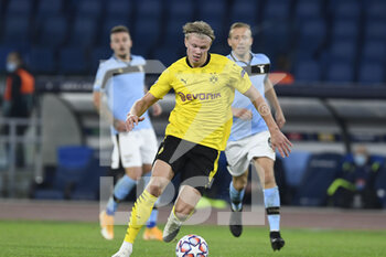 2020-10-20 - ROME, ITALY -  October 20 : Erling Haaland (9 ) of Borussia Dortmund in Action during the UEFA Champions League group f  soccer match between SS Lazio and Borussia Dortmund at Stadio Olimpico on October 20,2020 in Rome,Italy - SS LAZIO VS BORUSSIA DORTMUND - UEFA CHAMPIONS LEAGUE - SOCCER